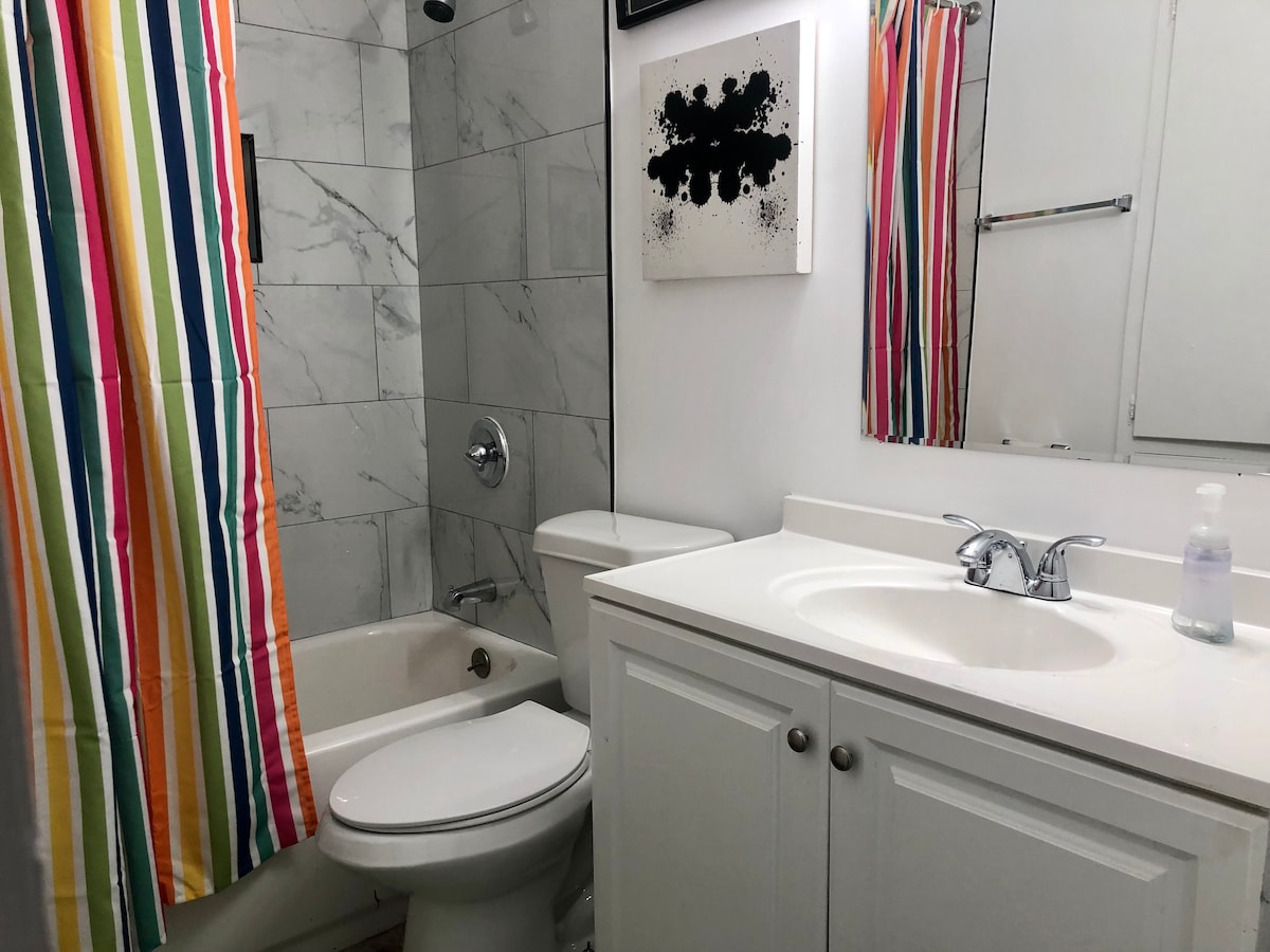 Apt#1 - Private Studio with full kitchen photo 3