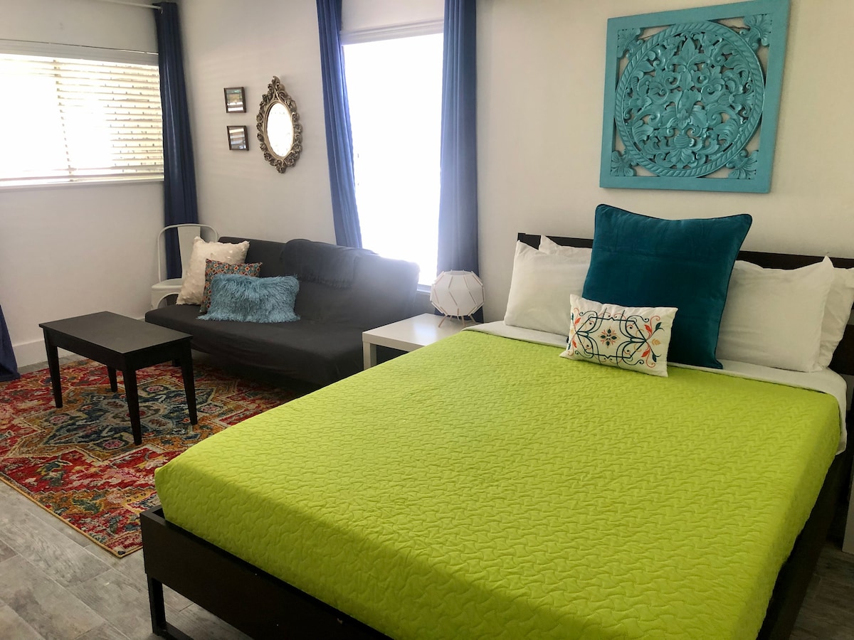 Apt#1 - Private Studio with full kitchen photo 4