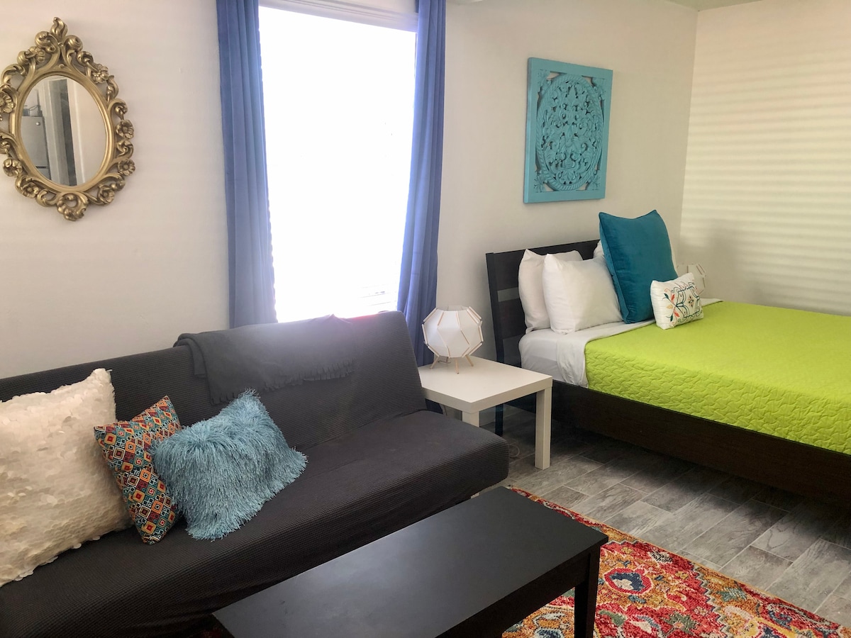Apt#1 - Private Studio with full kitchen photo 8