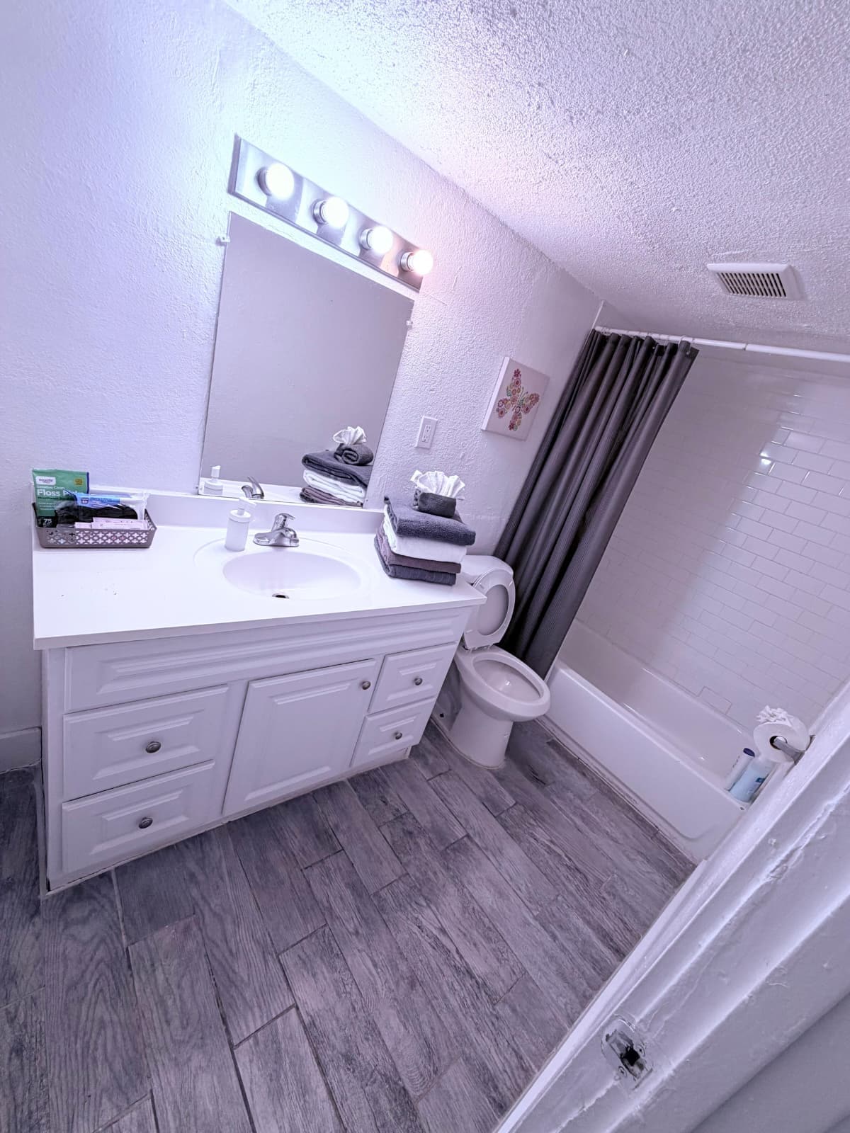 Apt #10A Charming Studio fully Equipped photo 8