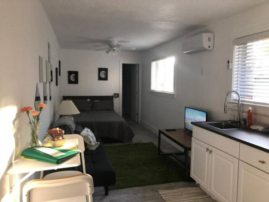 Bolm Apt 10B photo 2