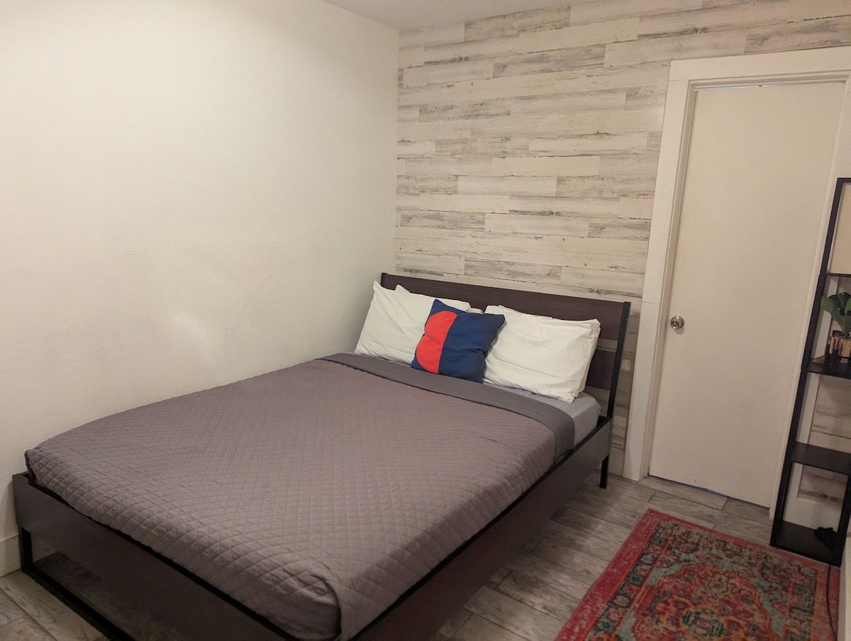Apt #12 - 2BR/1BA Apartment photo 7