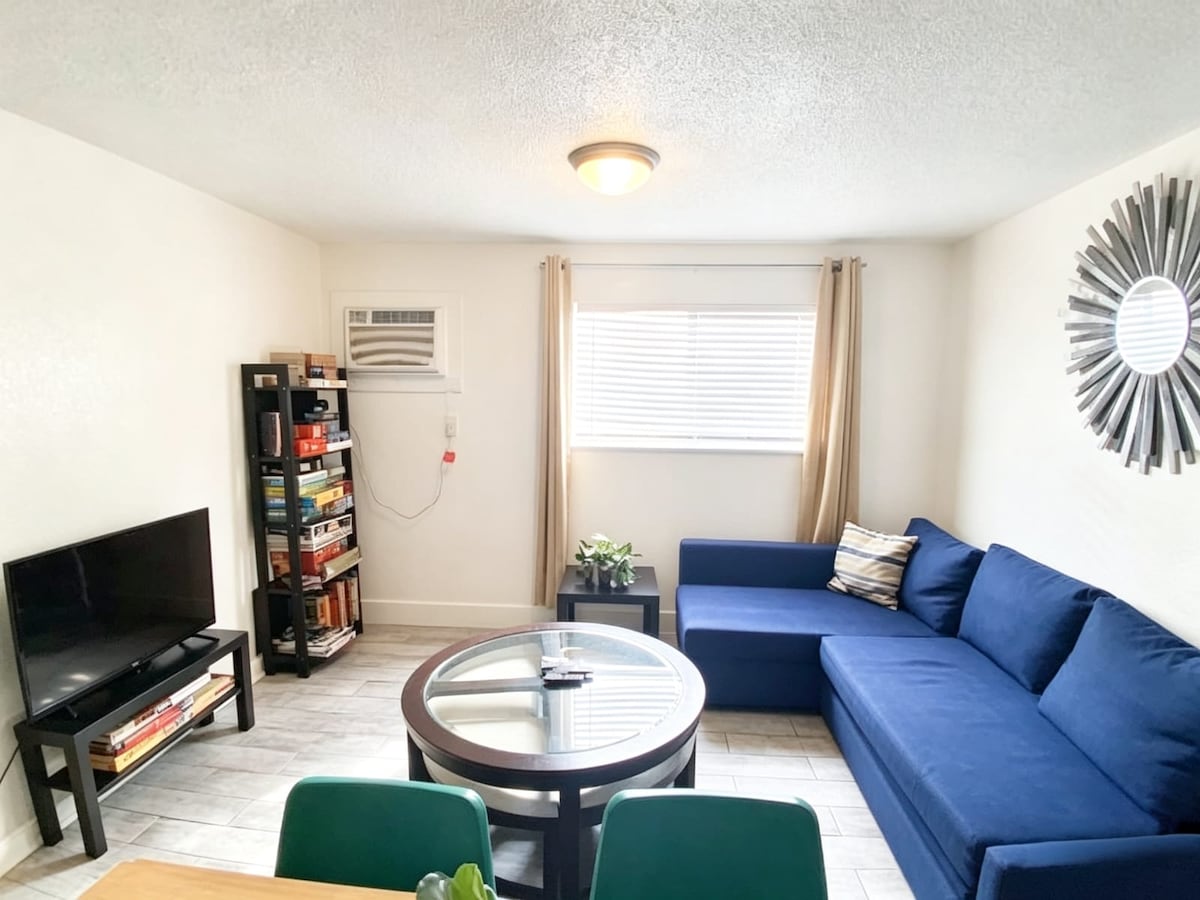 Modern 2BR Near Downtown Austin photo 1