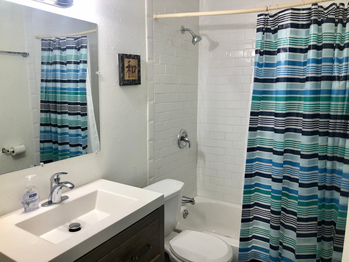 Apt#6 private studio near AUS and downtown! photo 4