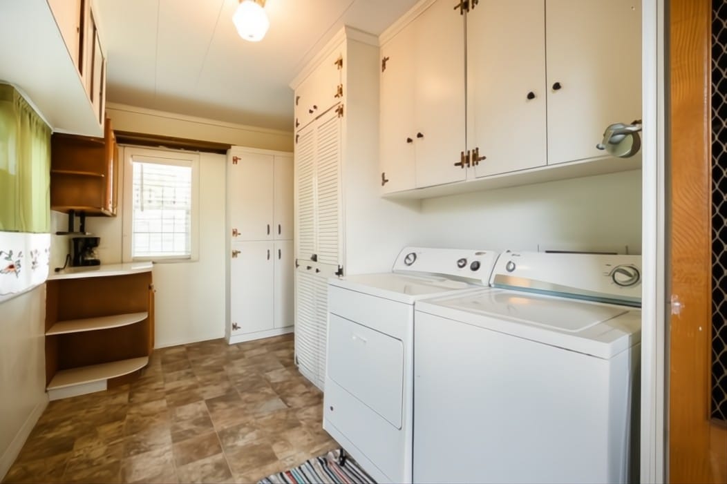 1Bedroom w/sofabed near Downtown, Free Parking,W/D photo 5
