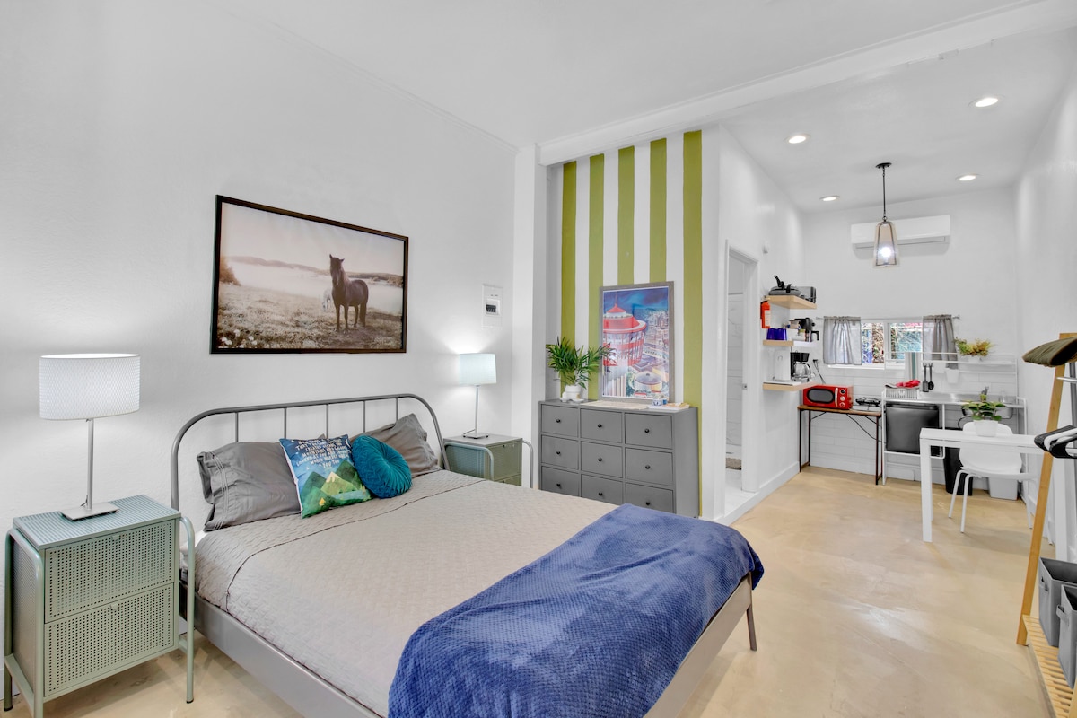 Fast WiFi-FREE Parking-Smart TV-W/D-Close 2 Dwntn photo 2