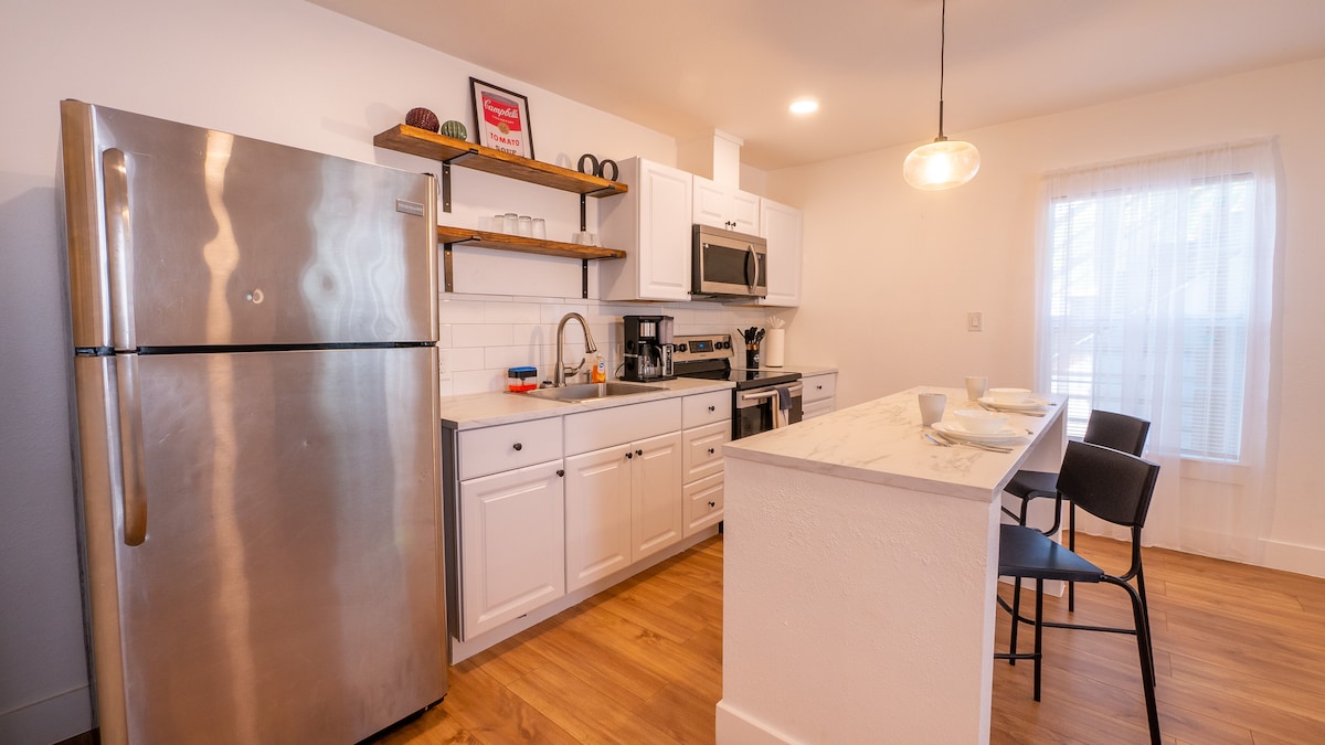 First Floor Private Studio Minutes from Lackland photo 6